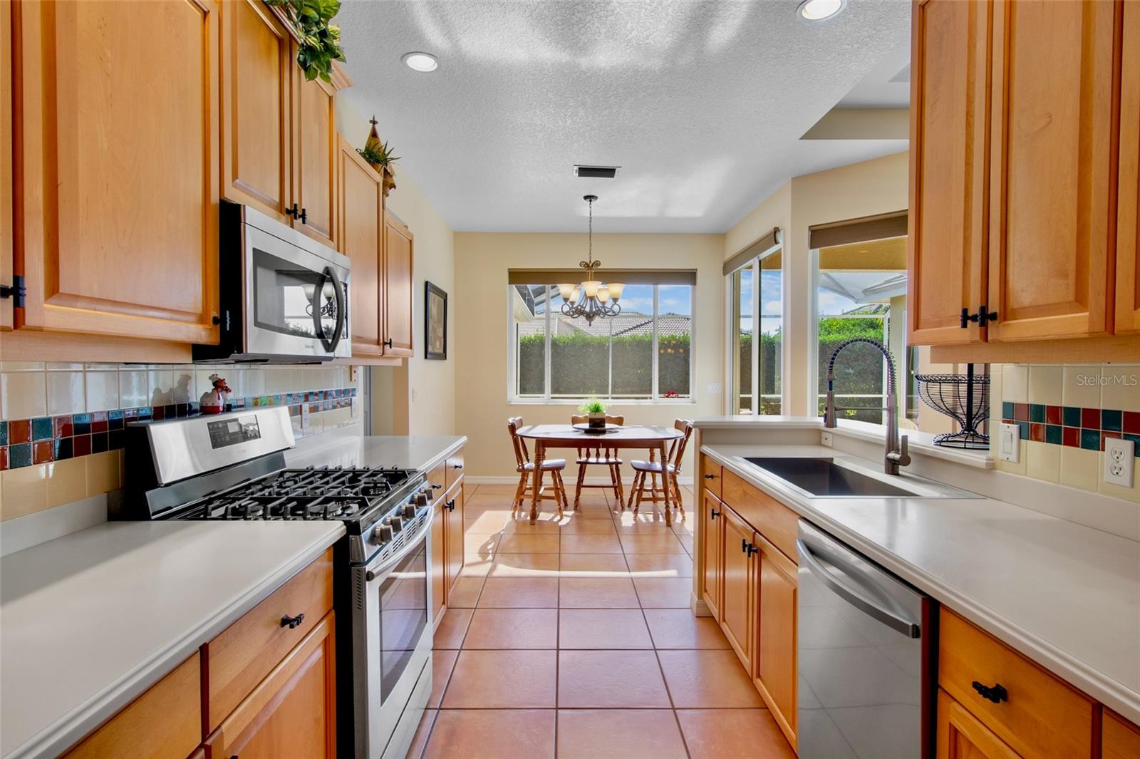 Image 11 of 42 For 7993 Meadow Rush Loop