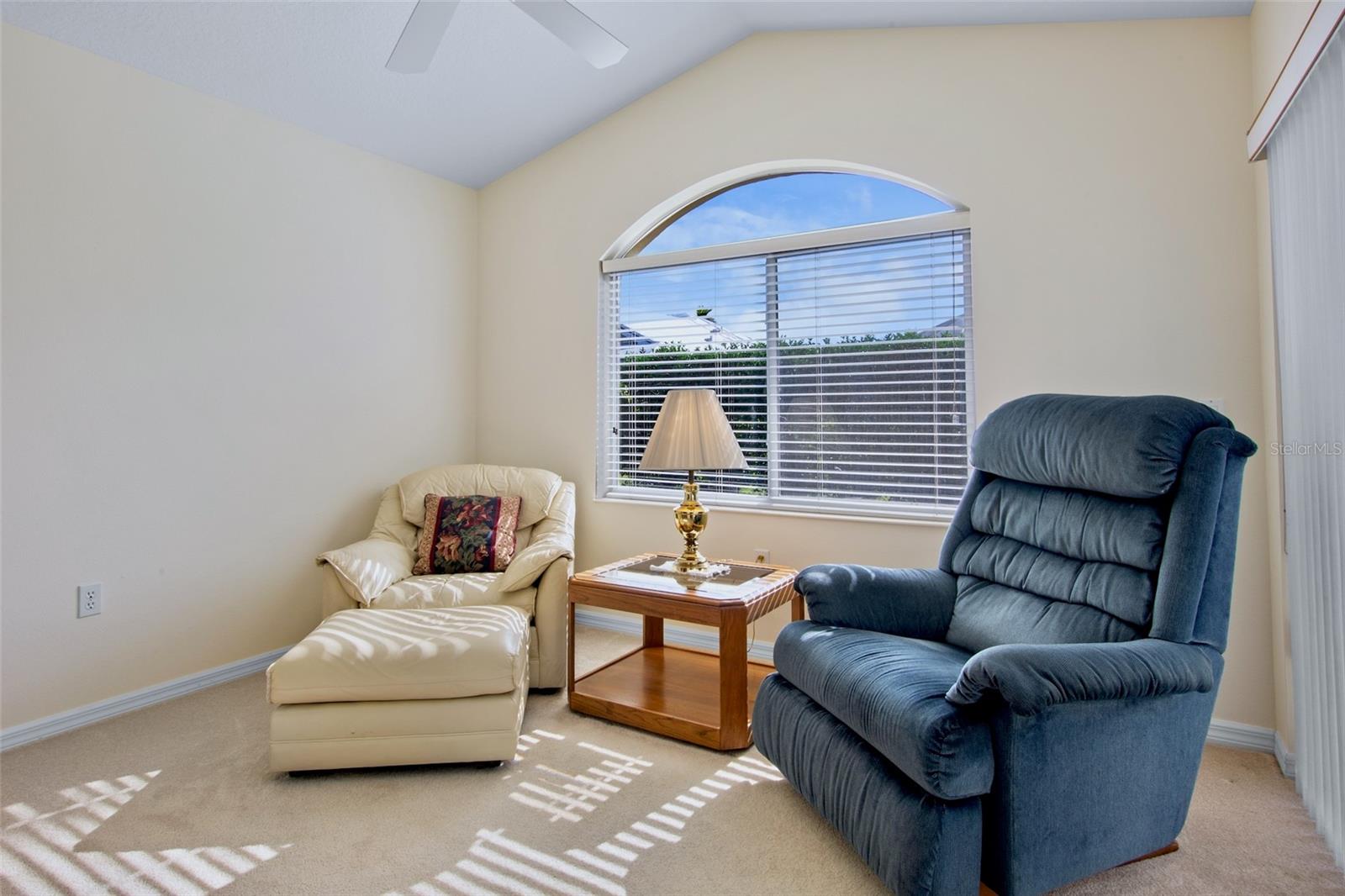 Image 27 of 42 For 7993 Meadow Rush Loop