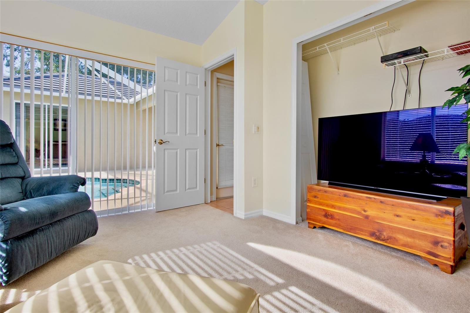 Image 28 of 42 For 7993 Meadow Rush Loop