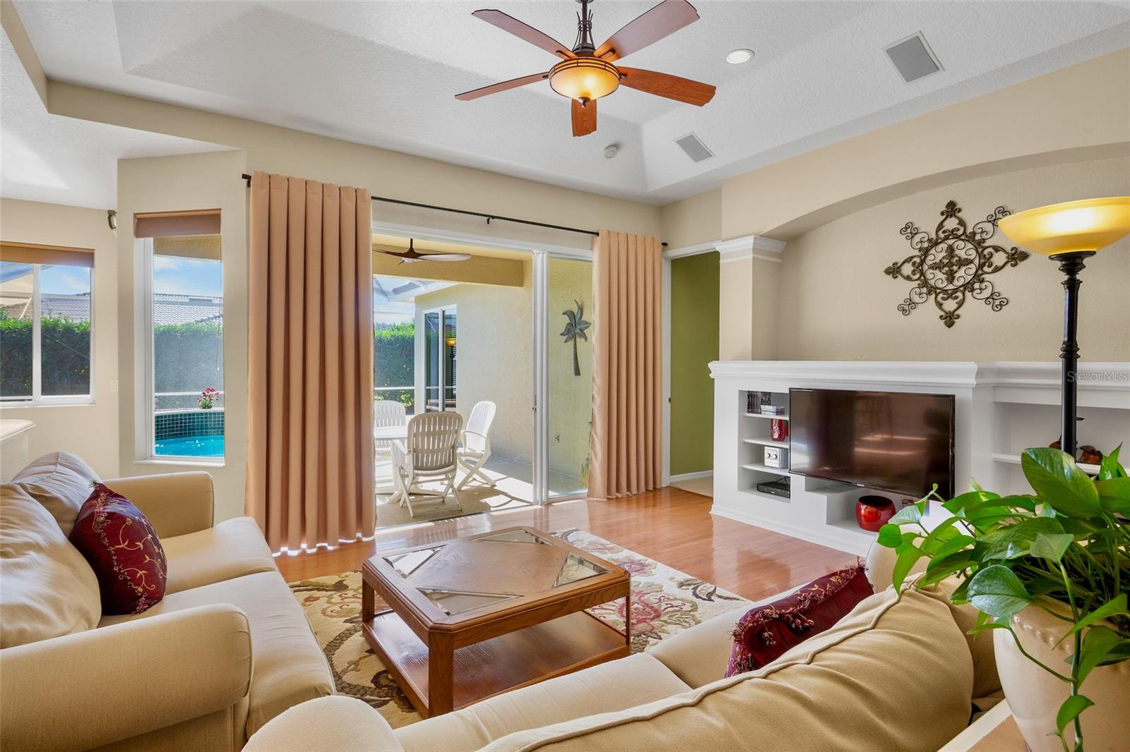 Image 8 of 42 For 7993 Meadow Rush Loop