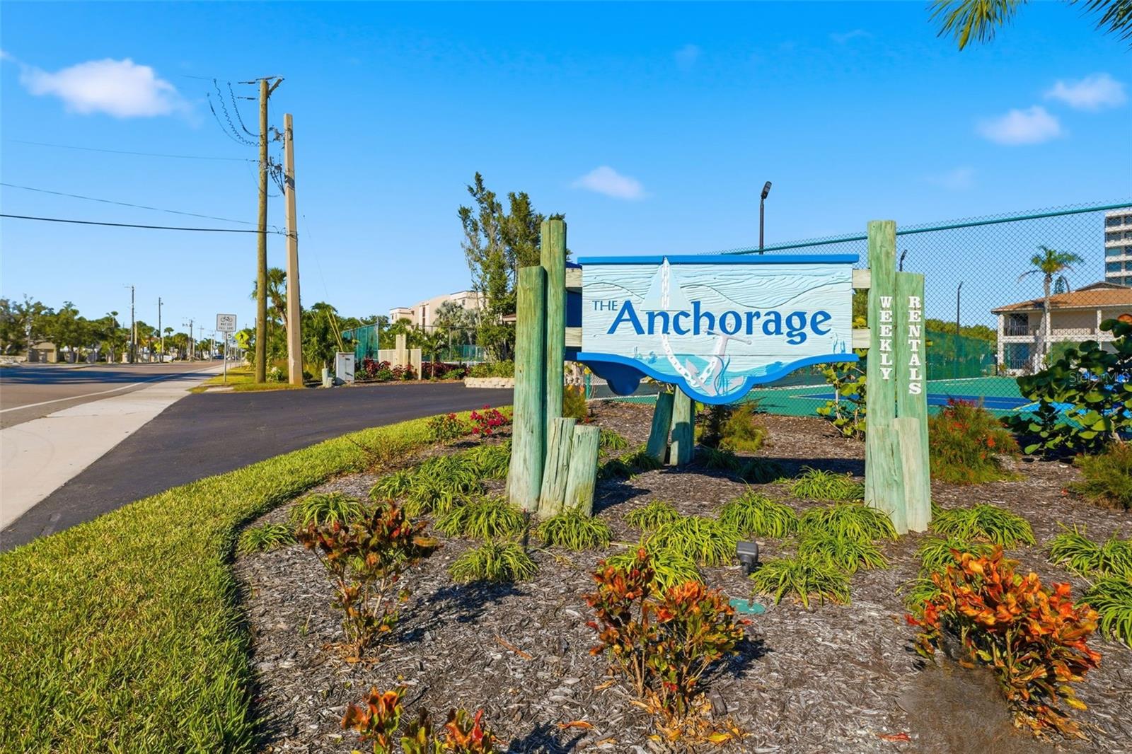 Image 31 of 62 For 6415 Midnight Pass Road 310