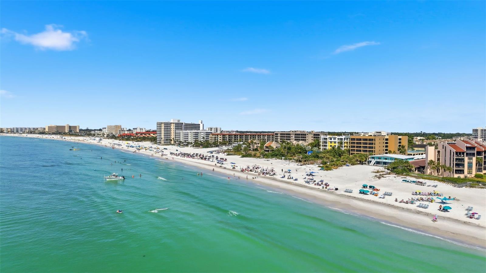 Image 37 of 62 For 6415 Midnight Pass Road 310