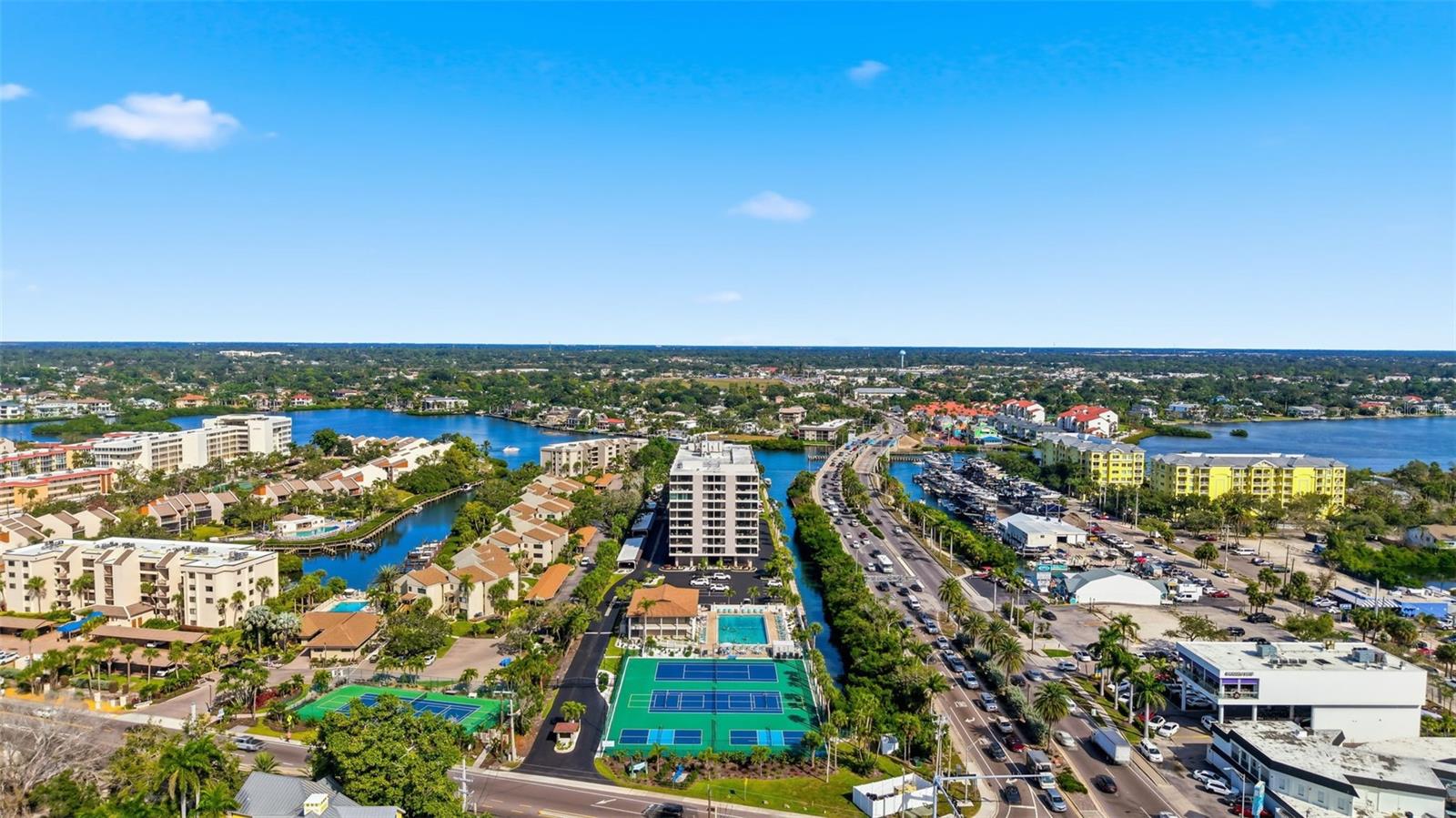 Image 47 of 62 For 6415 Midnight Pass Road 310