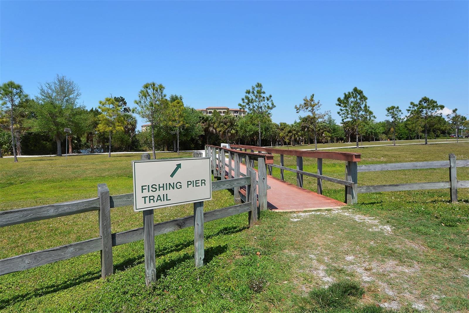 Image 45 of 77 For 2657 Riverbluff Parkway V122