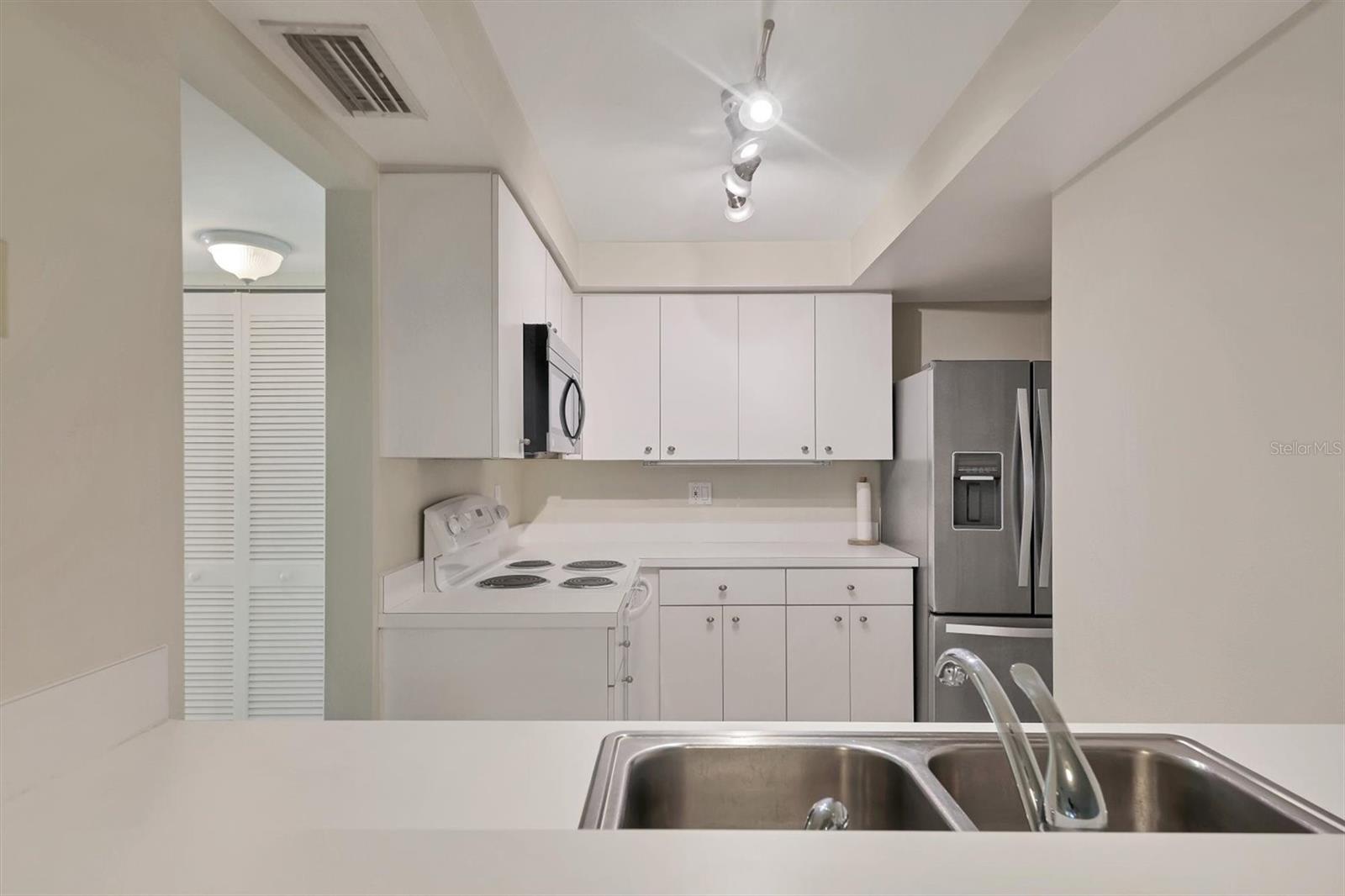 Image 11 of 50 For 2121 Wood Street C110