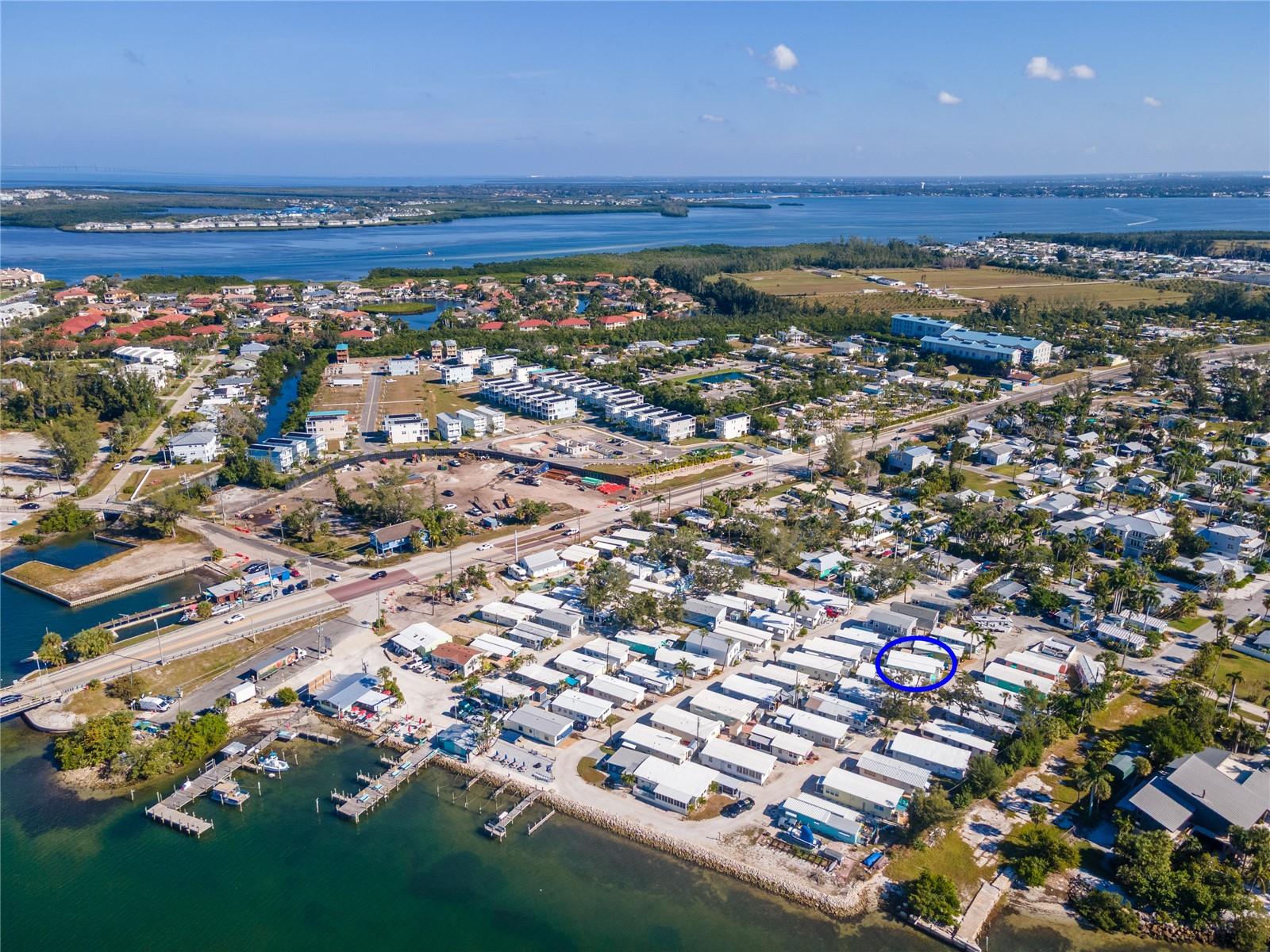 Image 14 of 32 For 12507 Cortez Road W 58