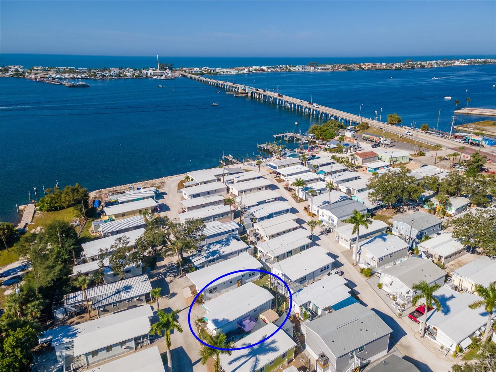 Image 6 of 32 For 12507 Cortez Road W 58