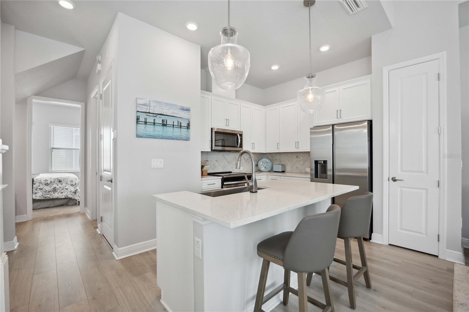 Image 15 of 56 For 2344 Lindstrom Street