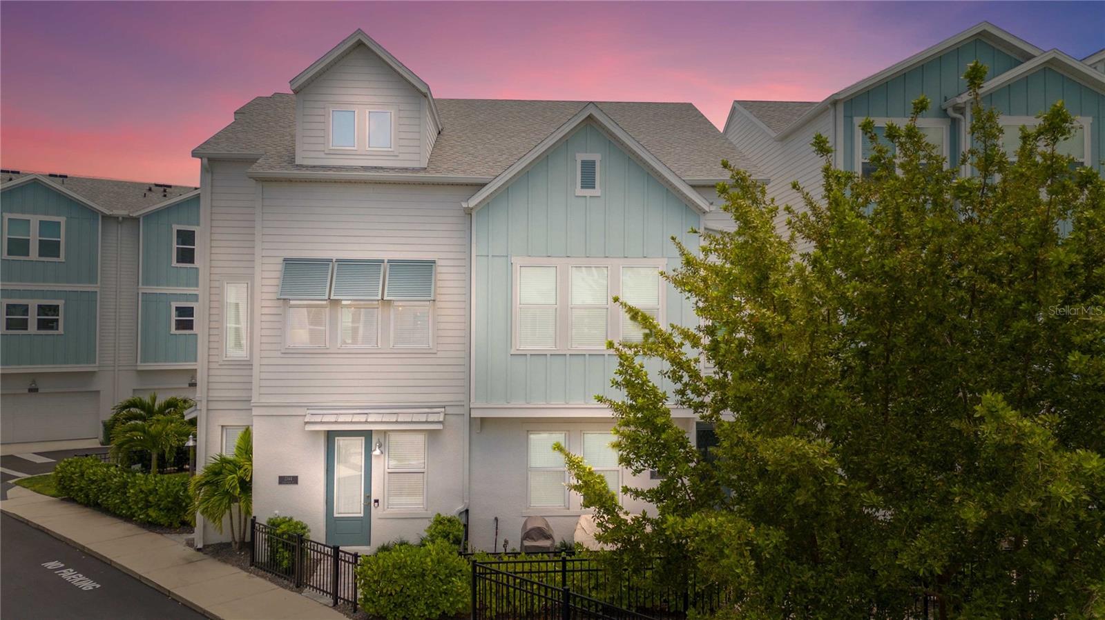 Image 42 of 56 For 2344 Lindstrom Street