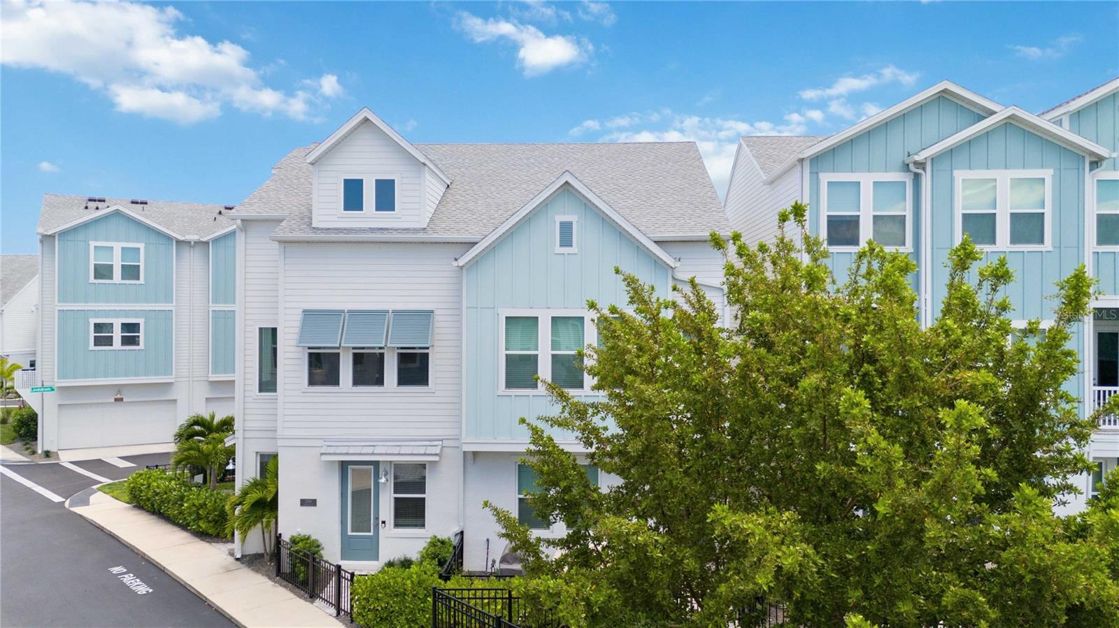 Image 44 of 56 For 2344 Lindstrom Street