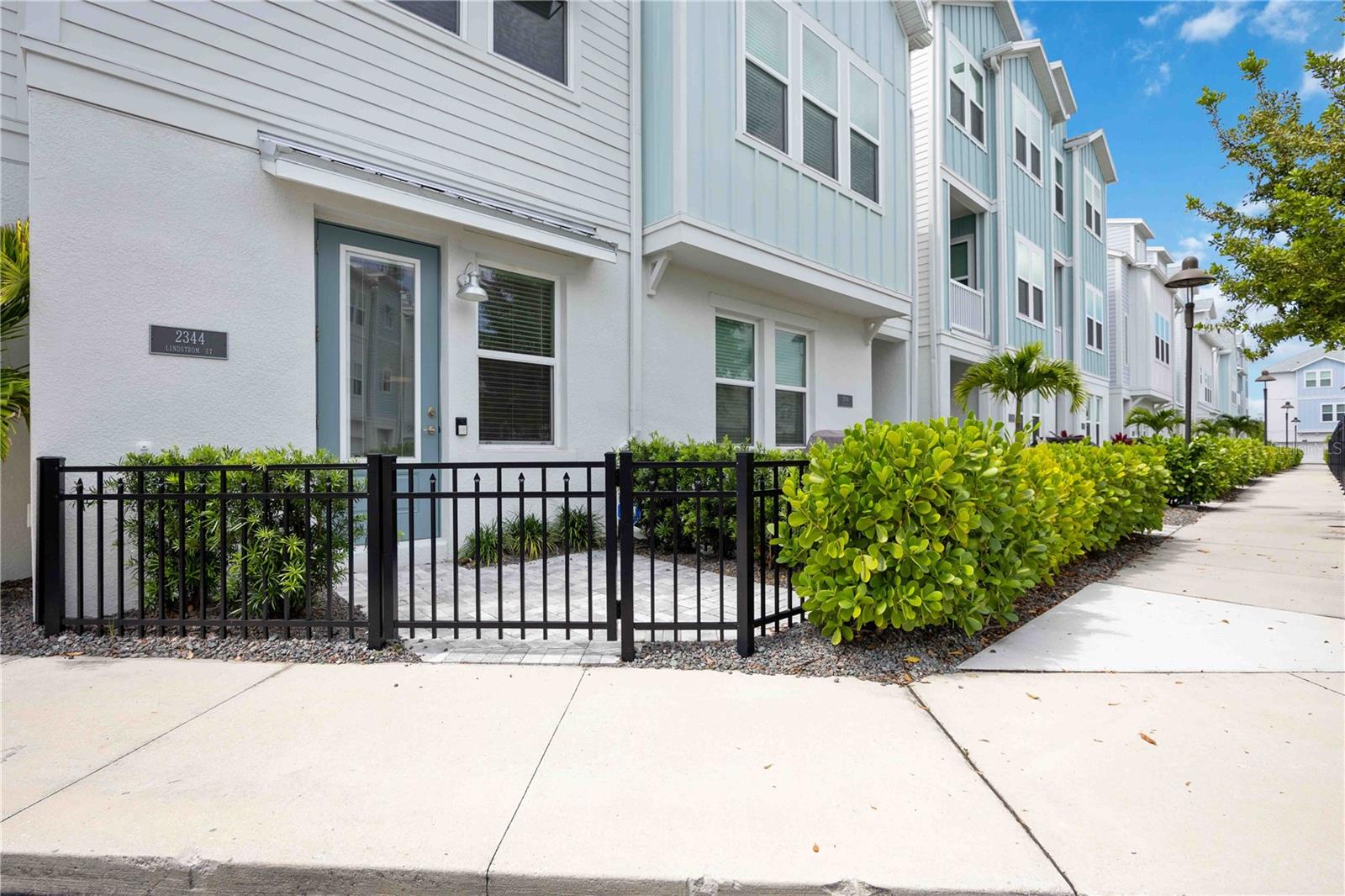 Image 7 of 56 For 2344 Lindstrom Street