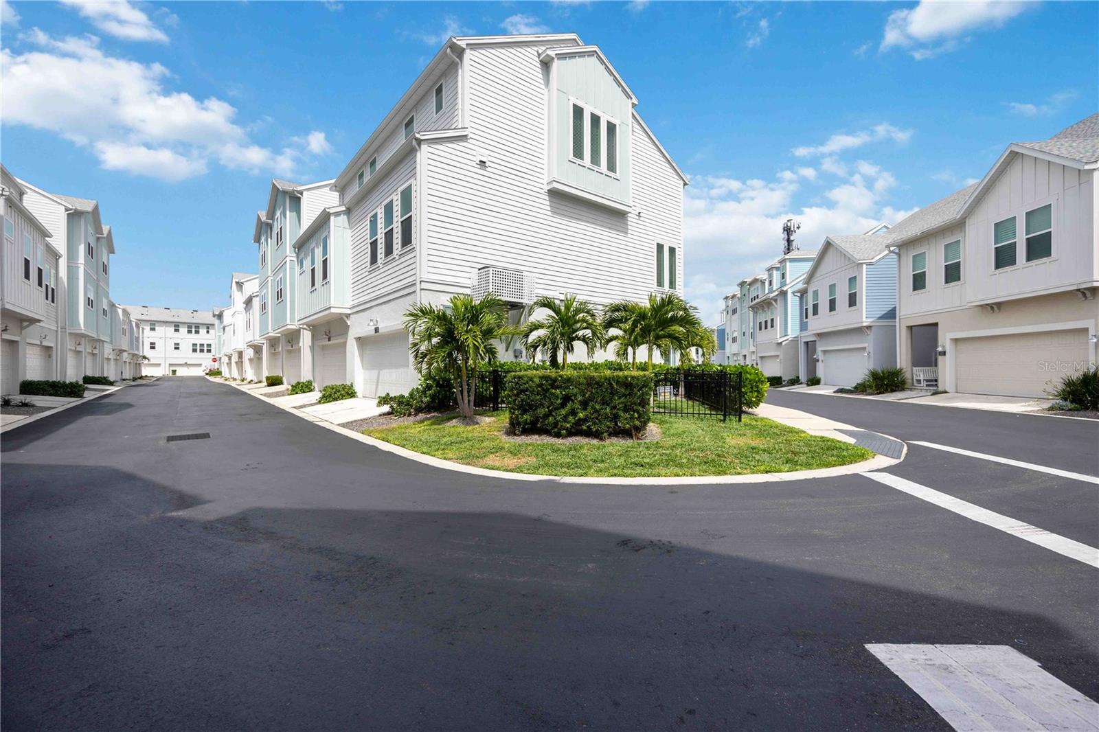 Image 9 of 56 For 2344 Lindstrom Street