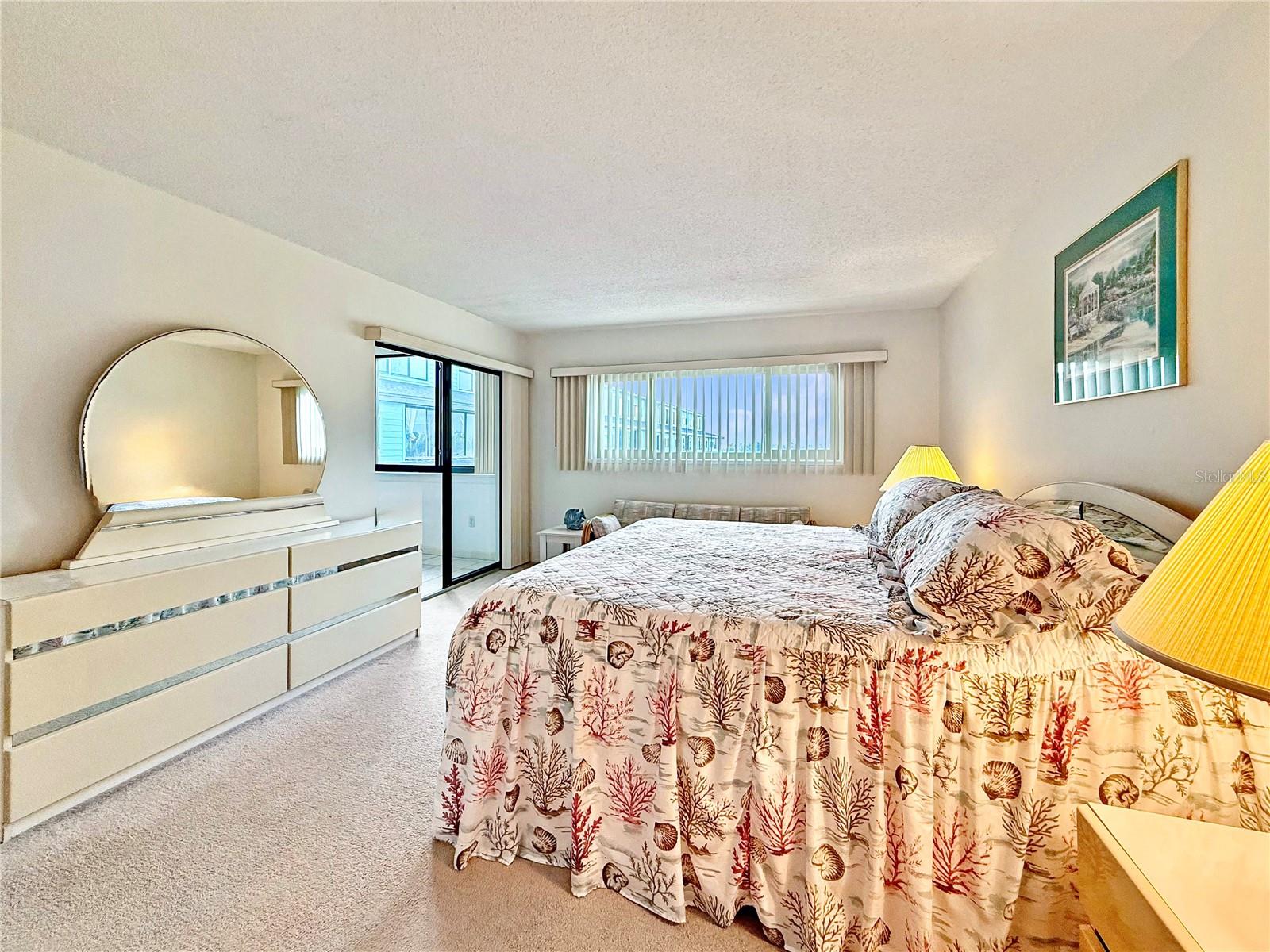 Image 20 of 37 For 9604 Cortez Road W 421