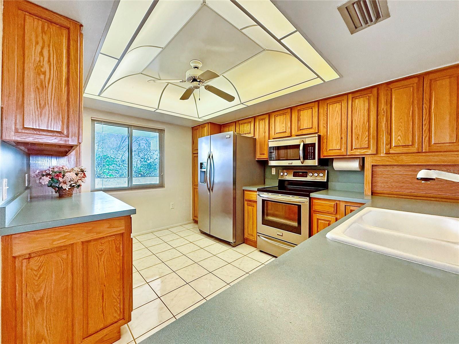 Image 8 of 37 For 9604 Cortez Road W 421