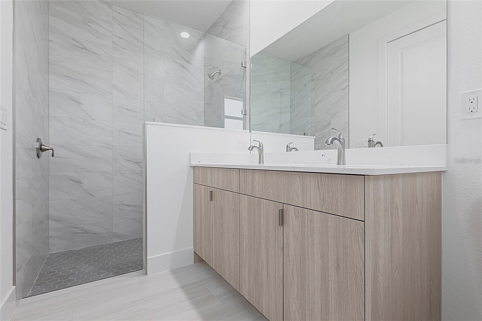 Image 11 of 40 For 1816 Braddock Avenue