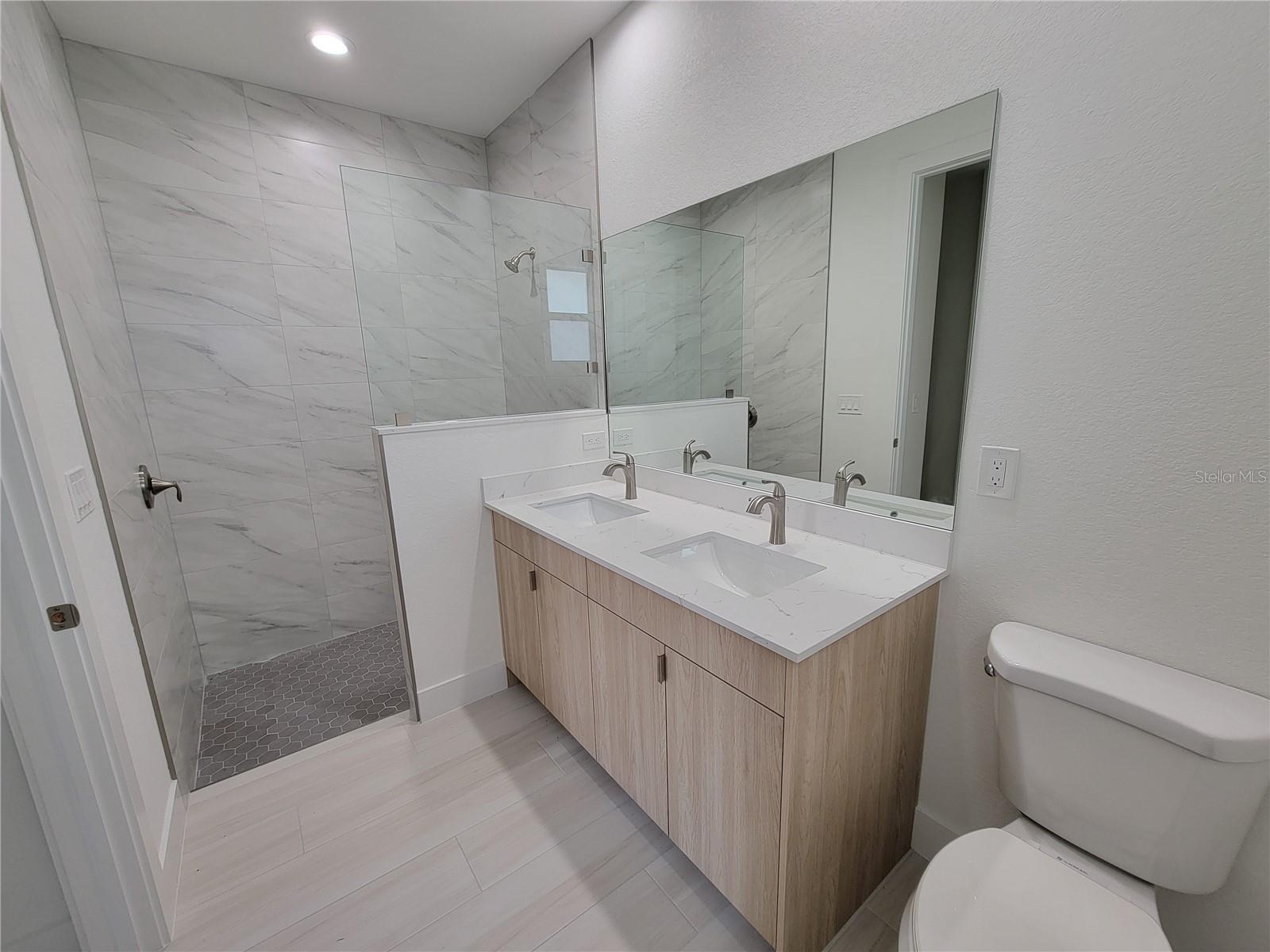 Image 5 of 40 For 1816 Braddock Avenue