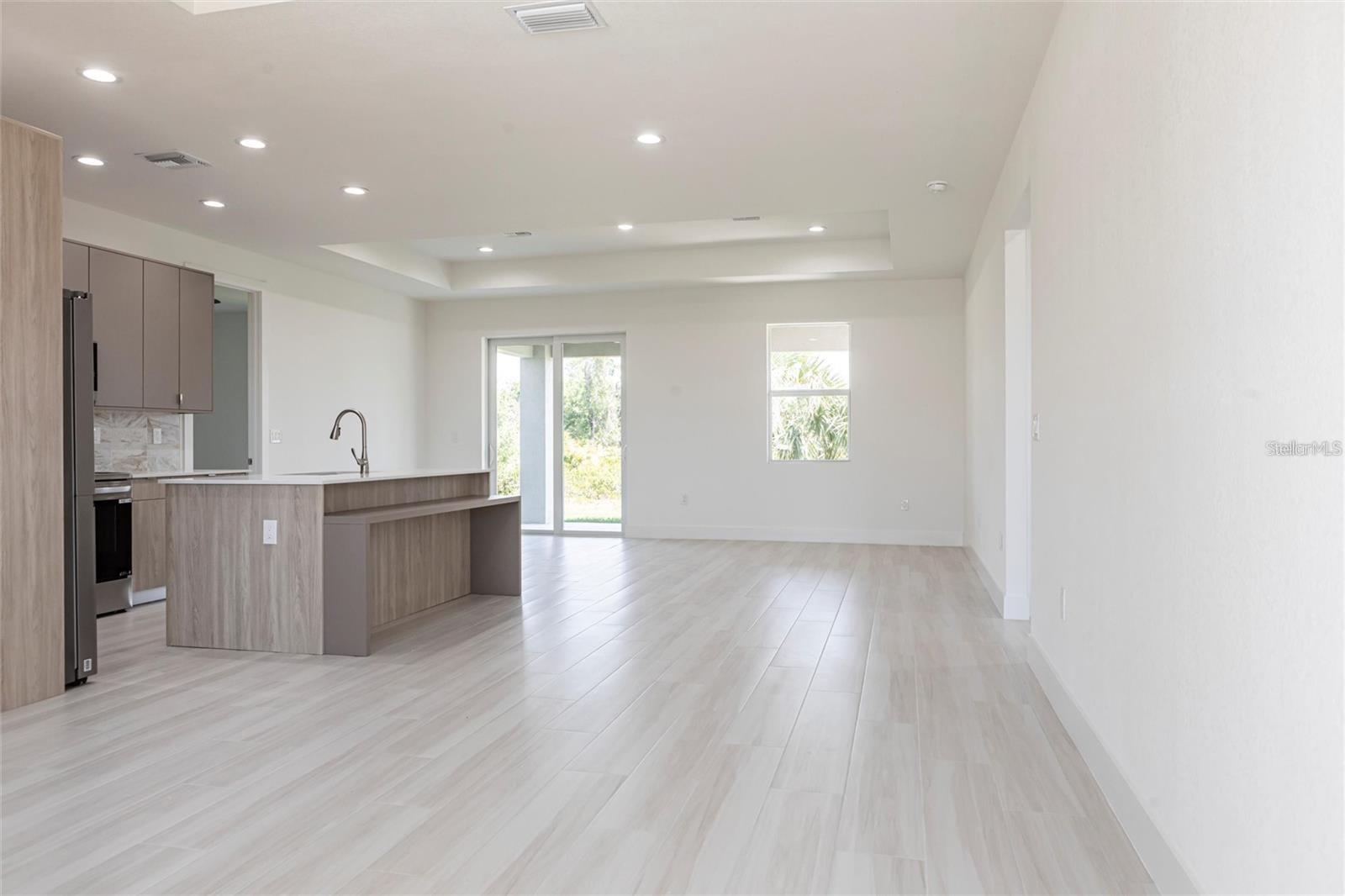 Image 7 of 40 For 1816 Braddock Avenue