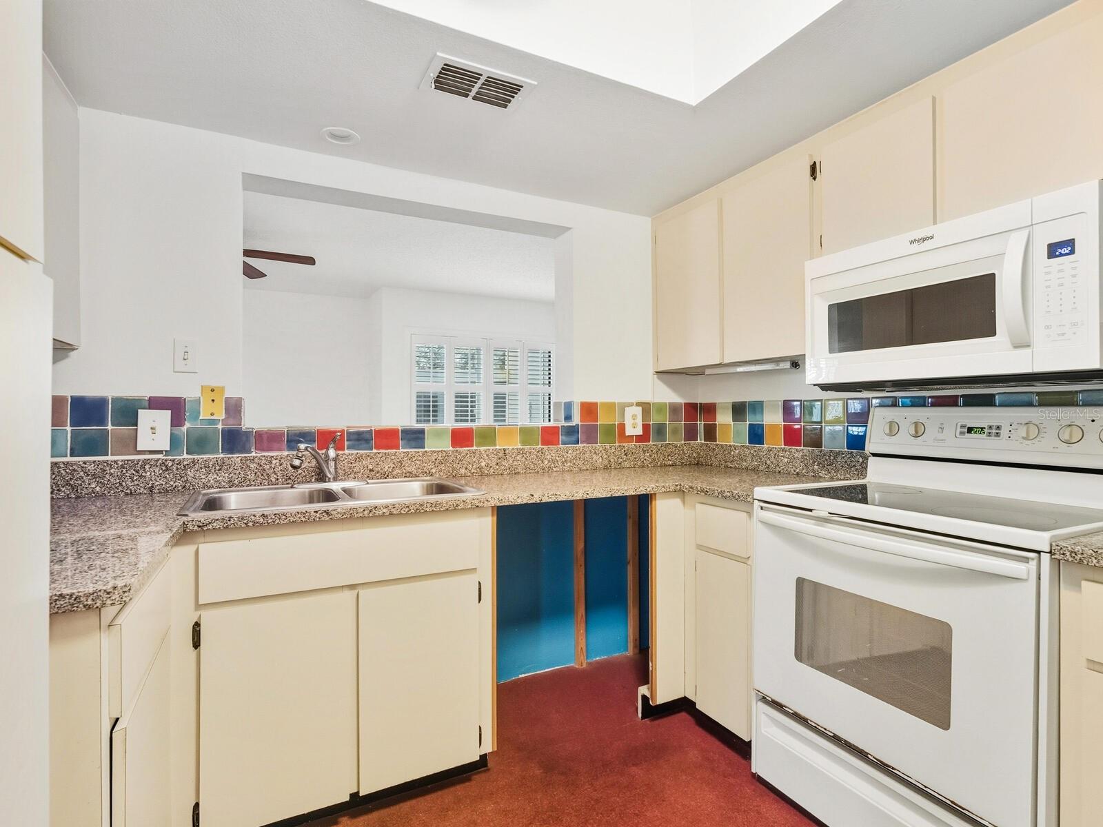 Image 10 of 38 For 2714 Orchid Oaks Drive 101