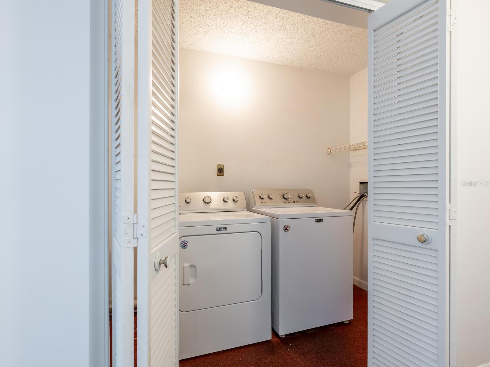 Image 21 of 38 For 2714 Orchid Oaks Drive 101