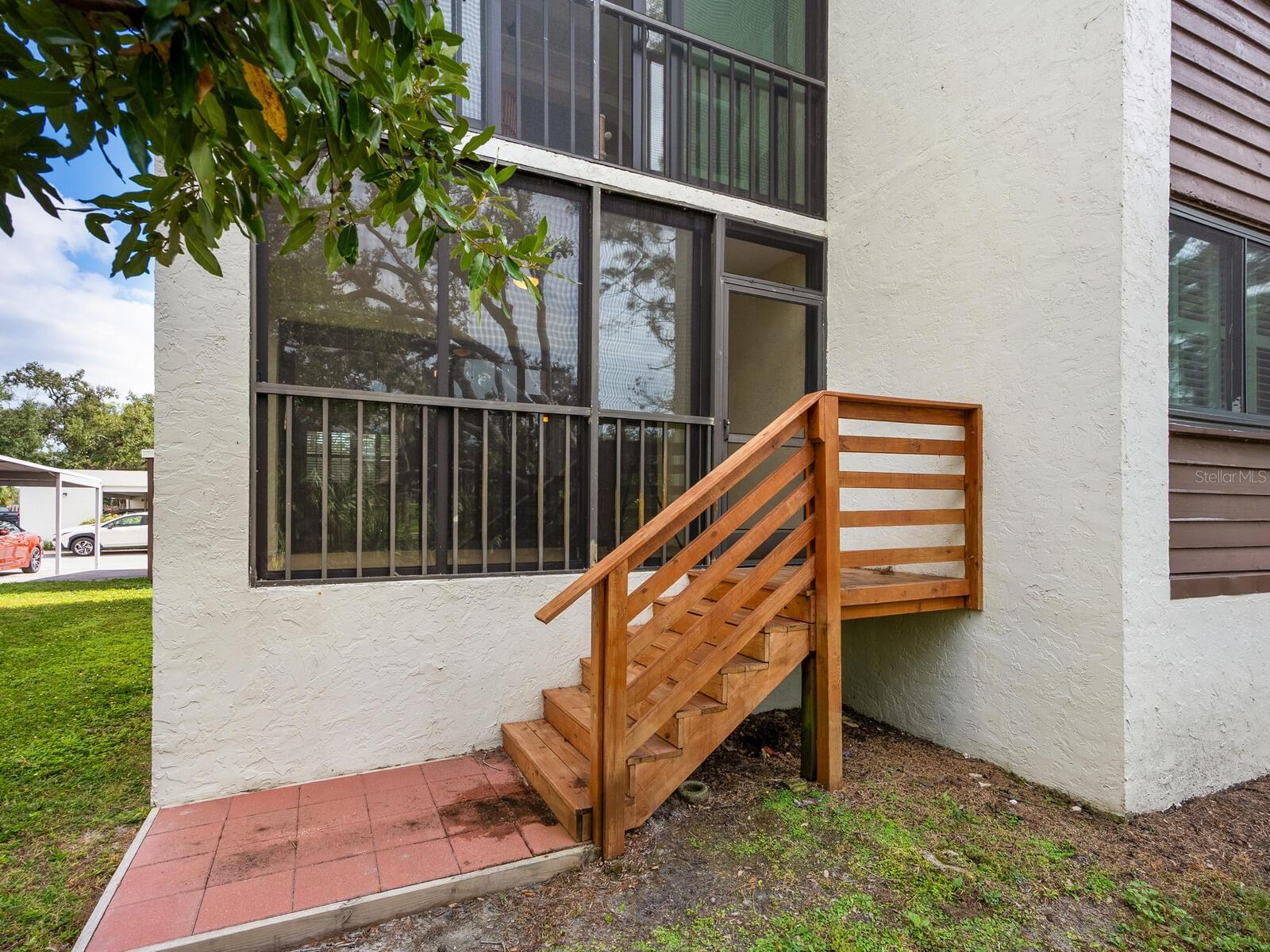 Image 26 of 38 For 2714 Orchid Oaks Drive 101