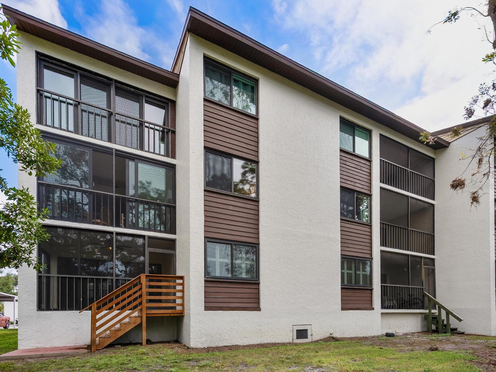 Image 29 of 38 For 2714 Orchid Oaks Drive 101