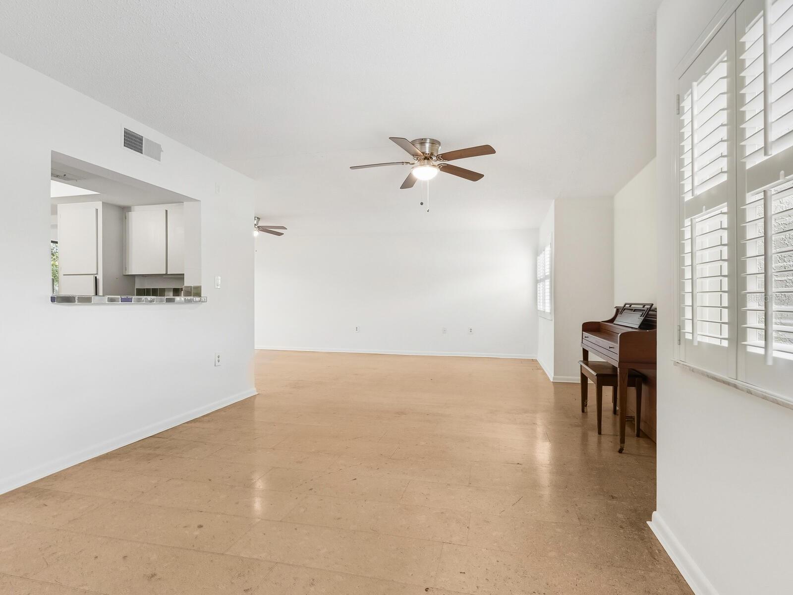 Image 4 of 38 For 2714 Orchid Oaks Drive 101