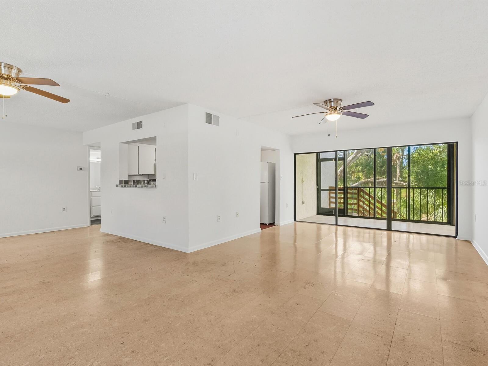 Image 6 of 38 For 2714 Orchid Oaks Drive 101