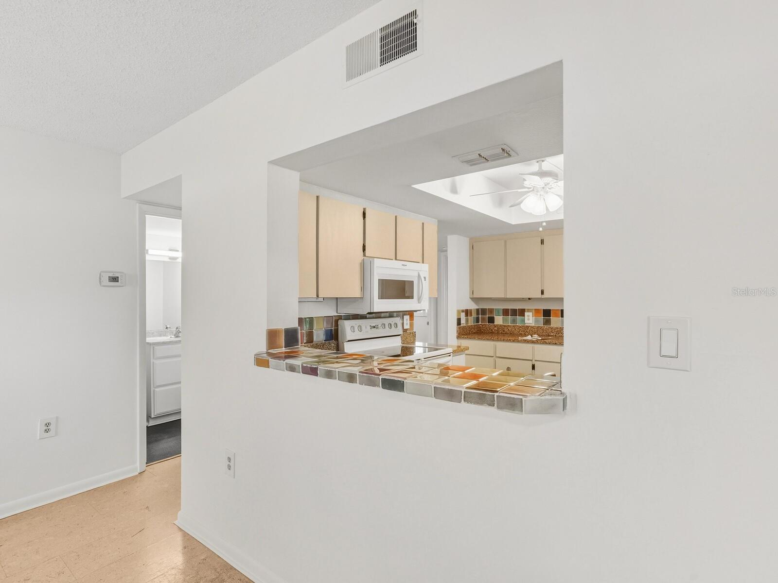 Image 8 of 38 For 2714 Orchid Oaks Drive 101