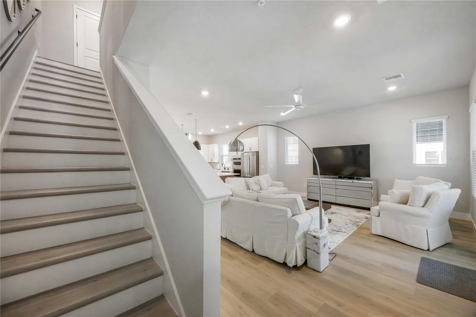 Image 28 of 59 For 1570 Springwell Lane