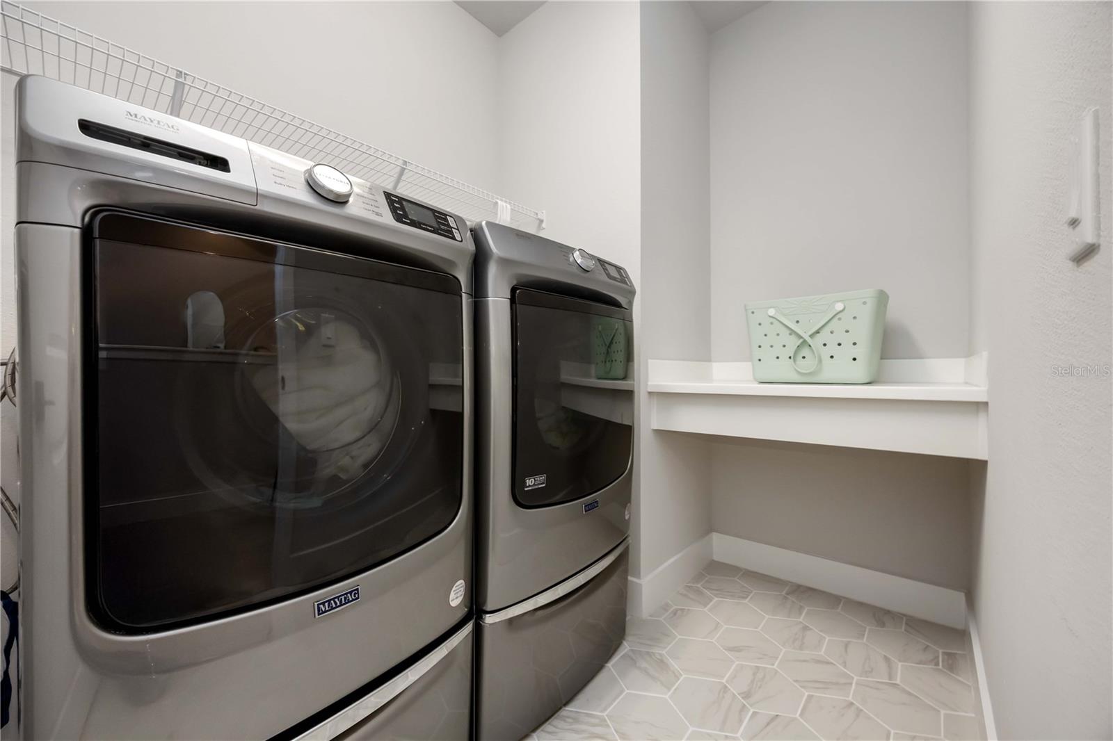 Image 38 of 59 For 1570 Springwell Lane