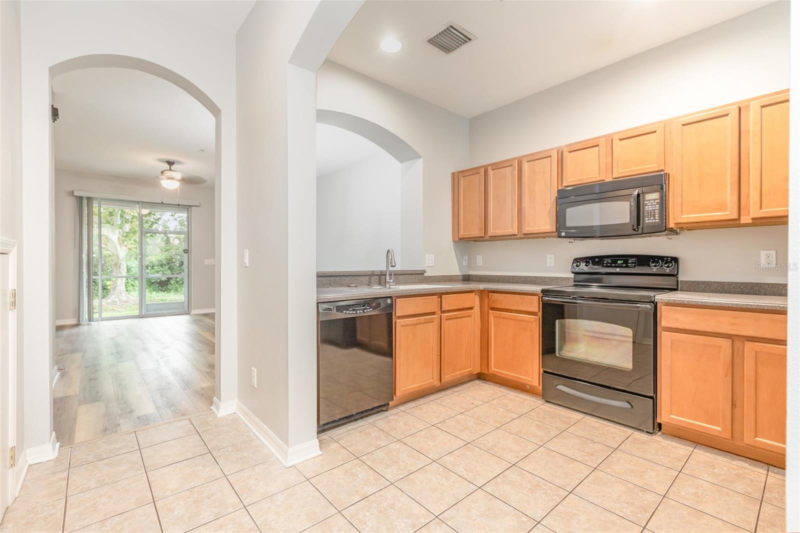 Image 12 of 33 For 1125 Grantham Drive