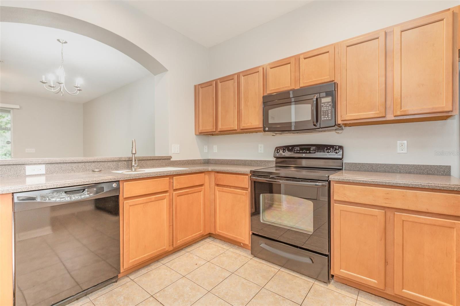 Image 14 of 33 For 1125 Grantham Drive