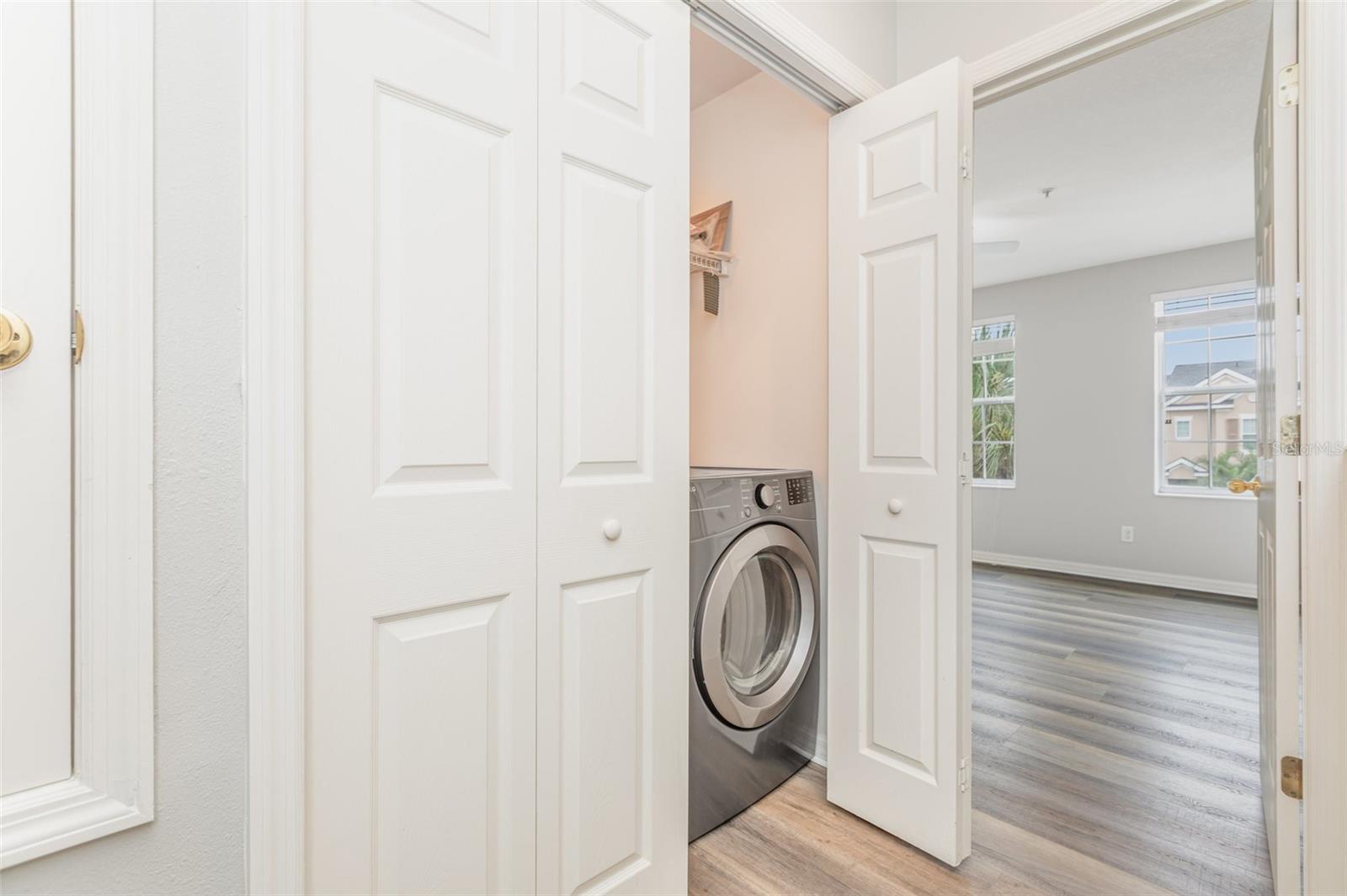 Image 17 of 33 For 1125 Grantham Drive