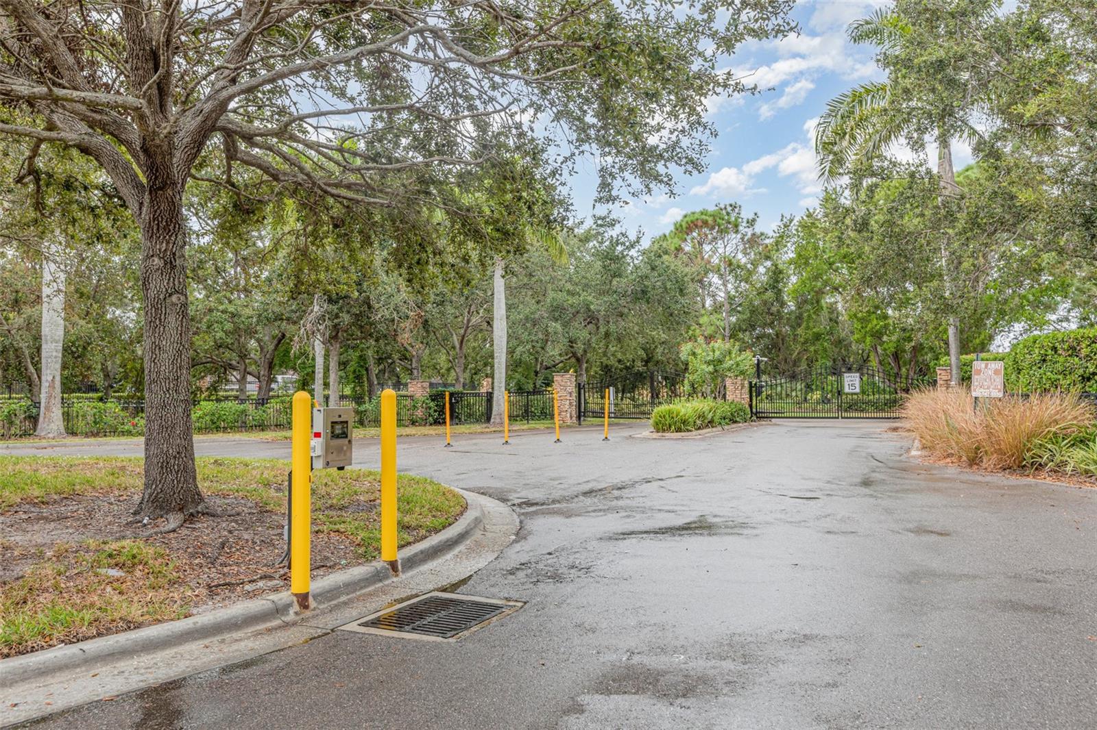 Image 29 of 33 For 1125 Grantham Drive