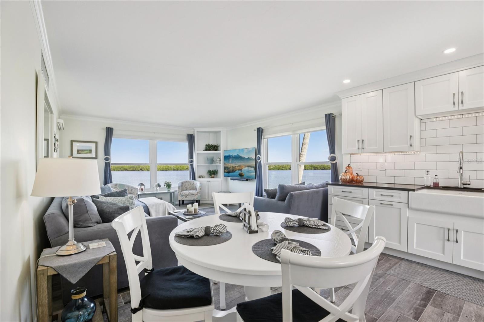 Image 10 of 36 For 4440 Exeter Drive 206