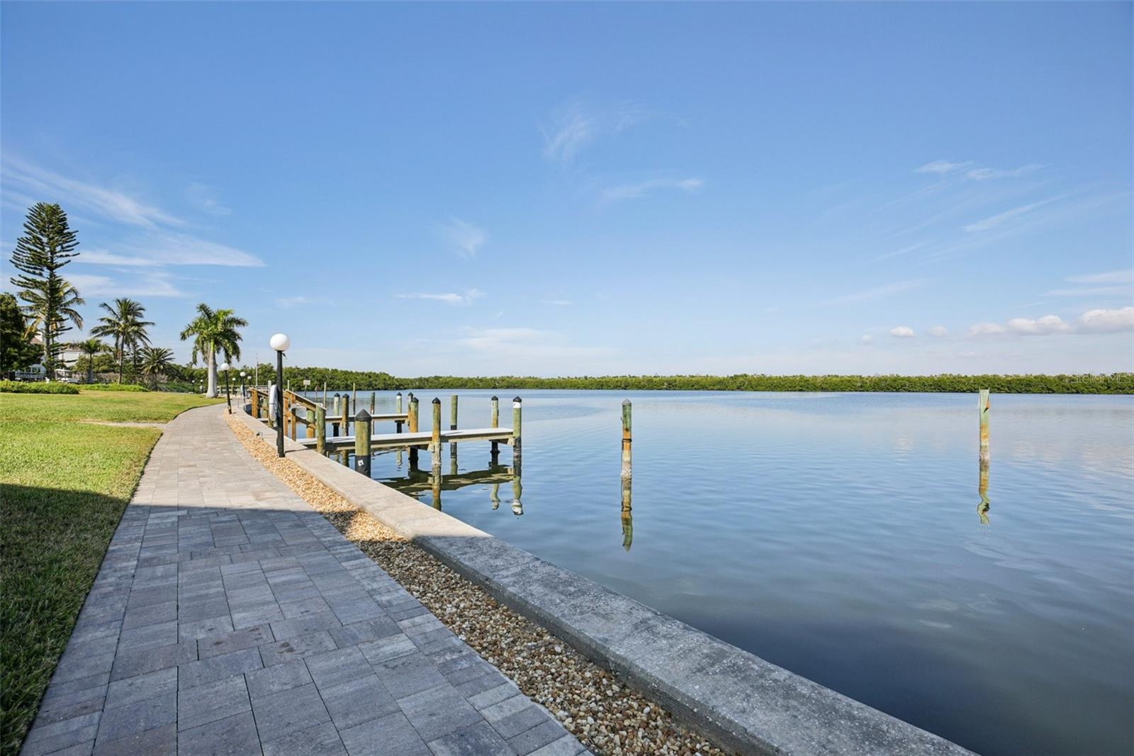 Image 32 of 36 For 4440 Exeter Drive 206