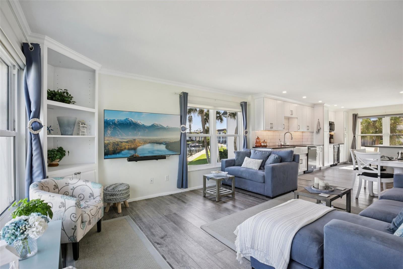 Image 6 of 36 For 4440 Exeter Drive 206