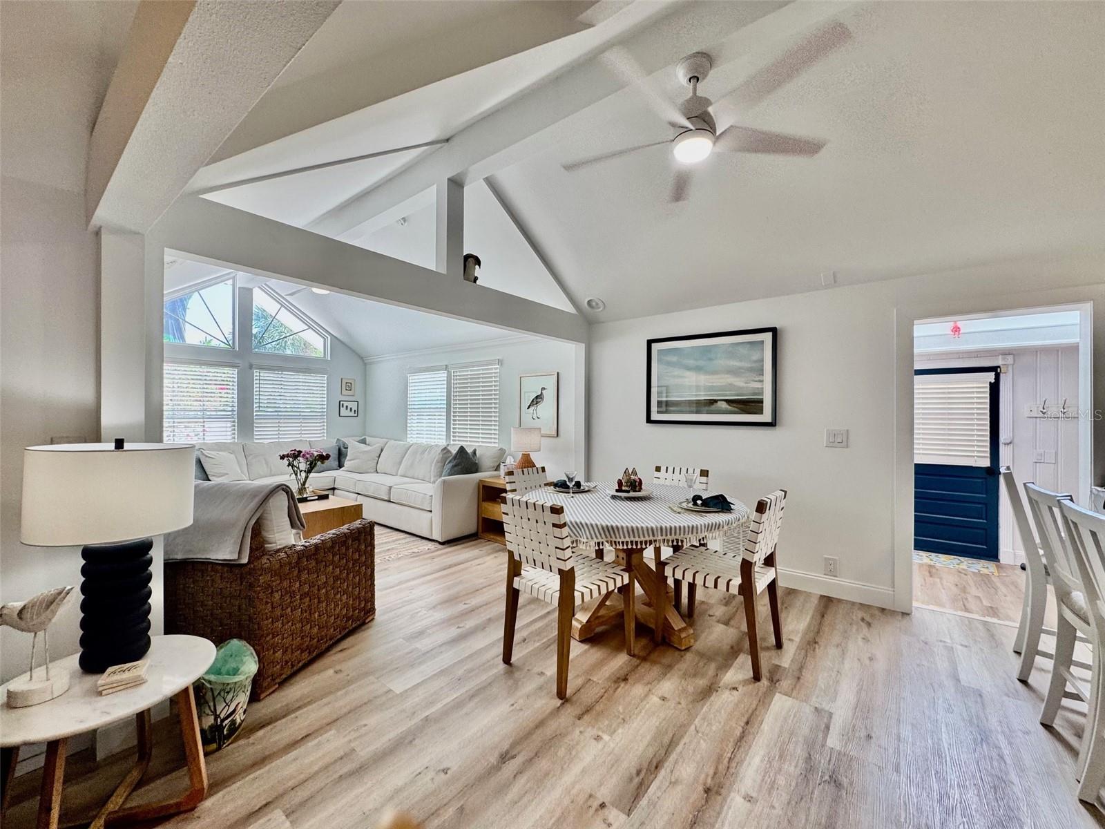 Image 9 of 33 For 701 Broadway Street