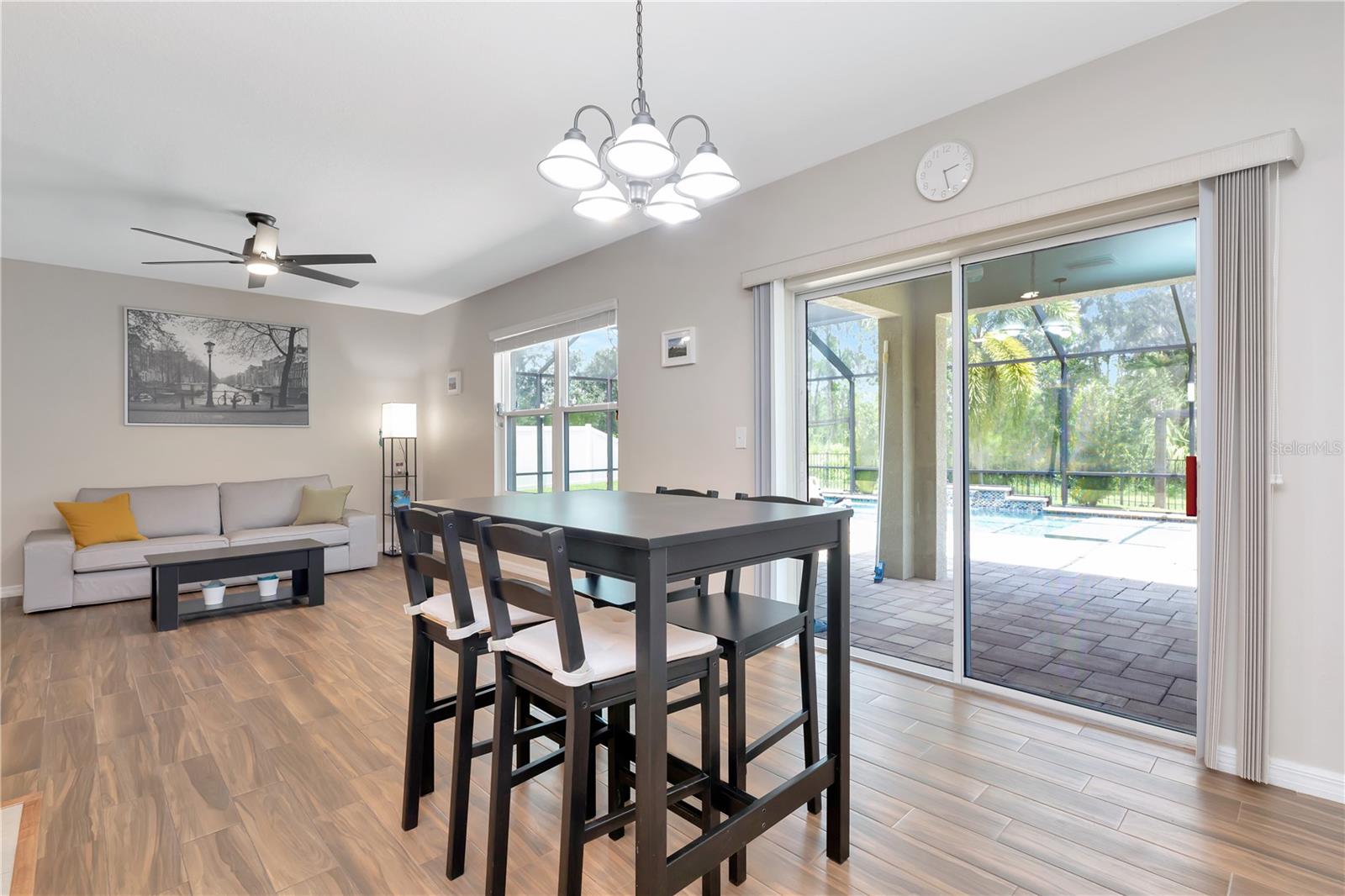 Image 6 of 70 For 271 Tierra Verde Way