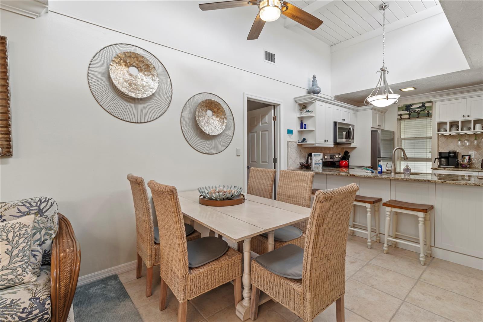 Image 11 of 54 For 5310 Gulf Of Mexico Drive 16