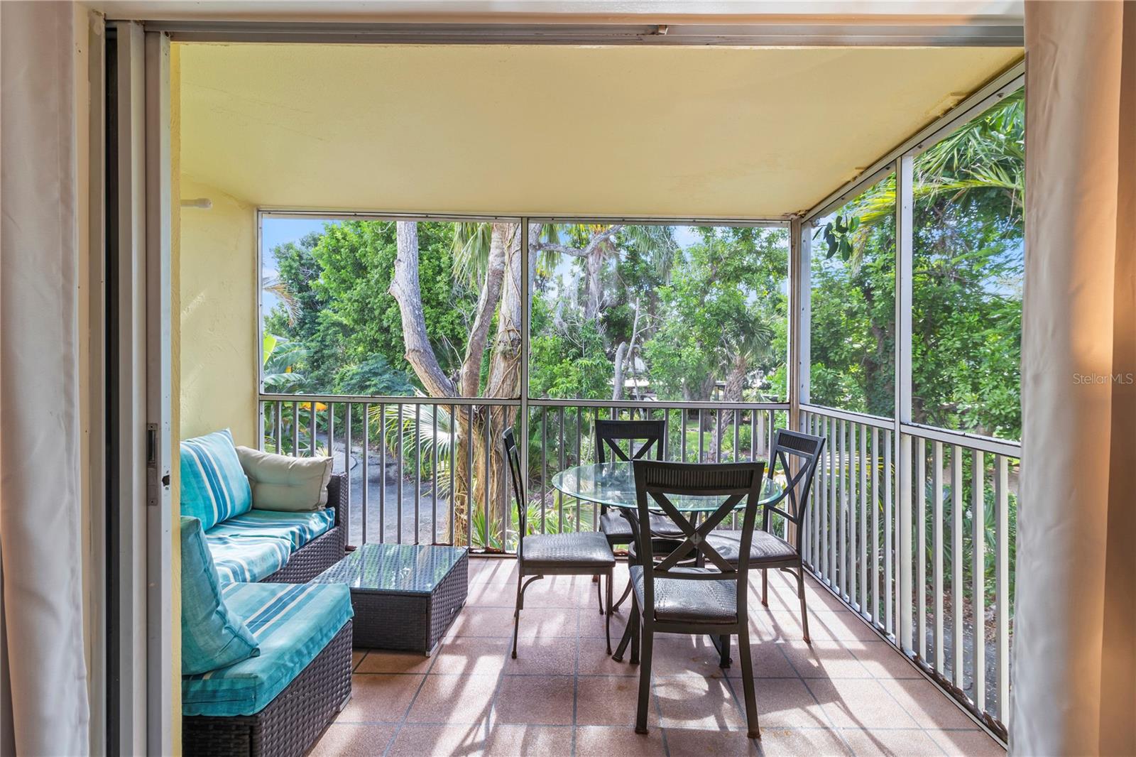 Image 16 of 54 For 5310 Gulf Of Mexico Drive 16