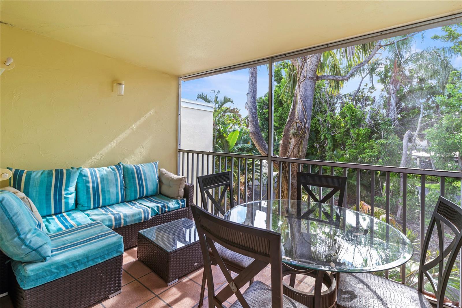 Image 18 of 54 For 5310 Gulf Of Mexico Drive 16