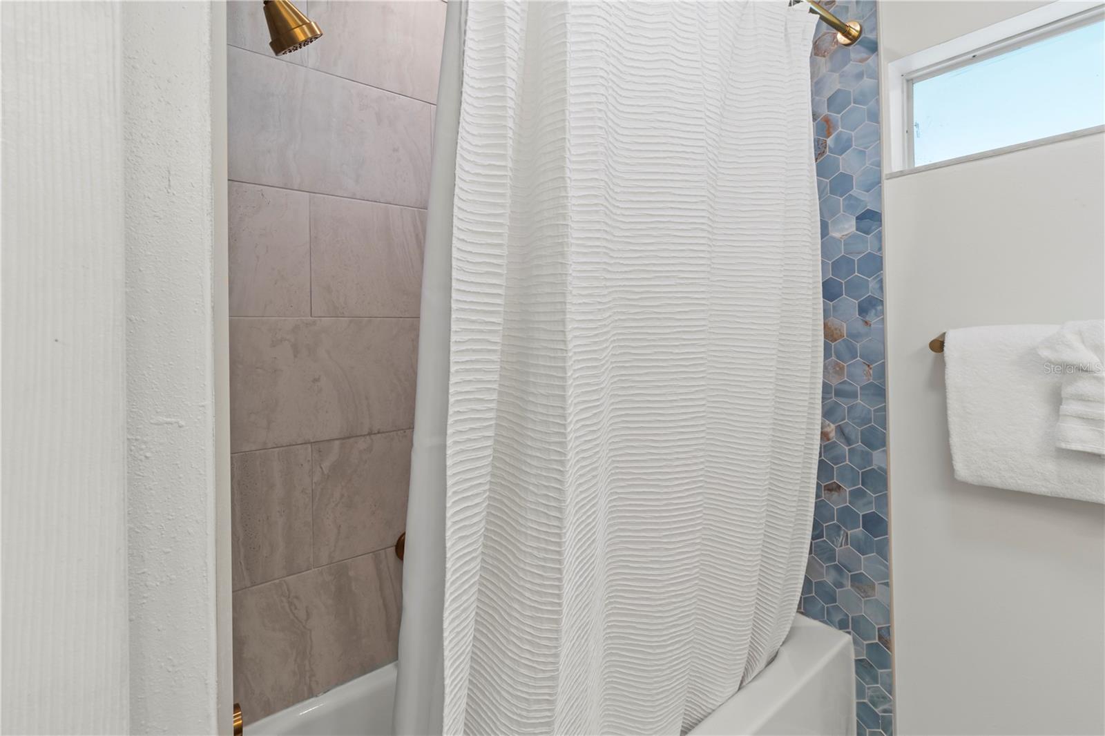 Image 22 of 54 For 5310 Gulf Of Mexico Drive 16