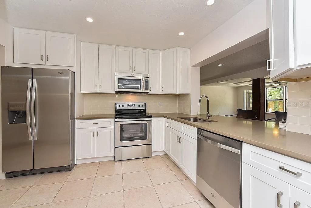 Image 6 of 17 For 2608 Sheridan Drive