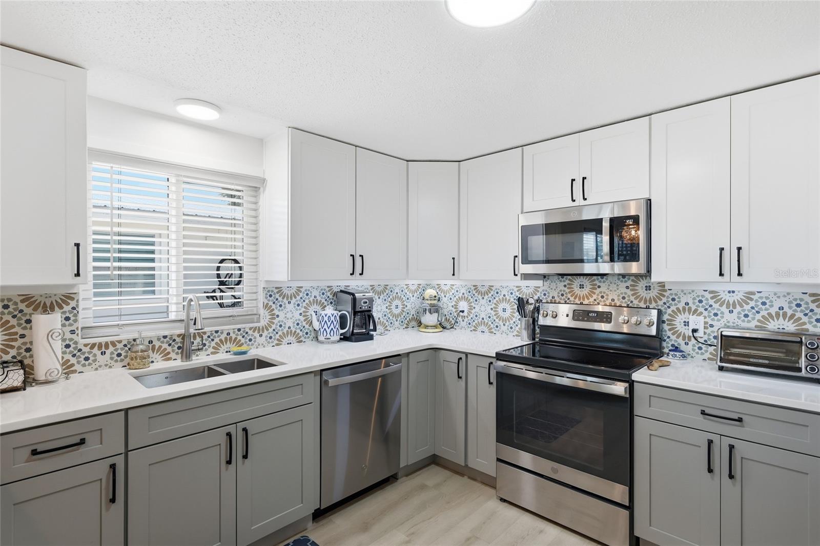 Image 5 of 48 For 417 63rd Street