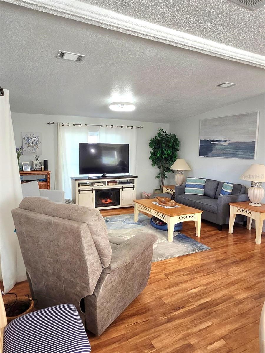 Image 12 of 57 For 6513 Oregon Street