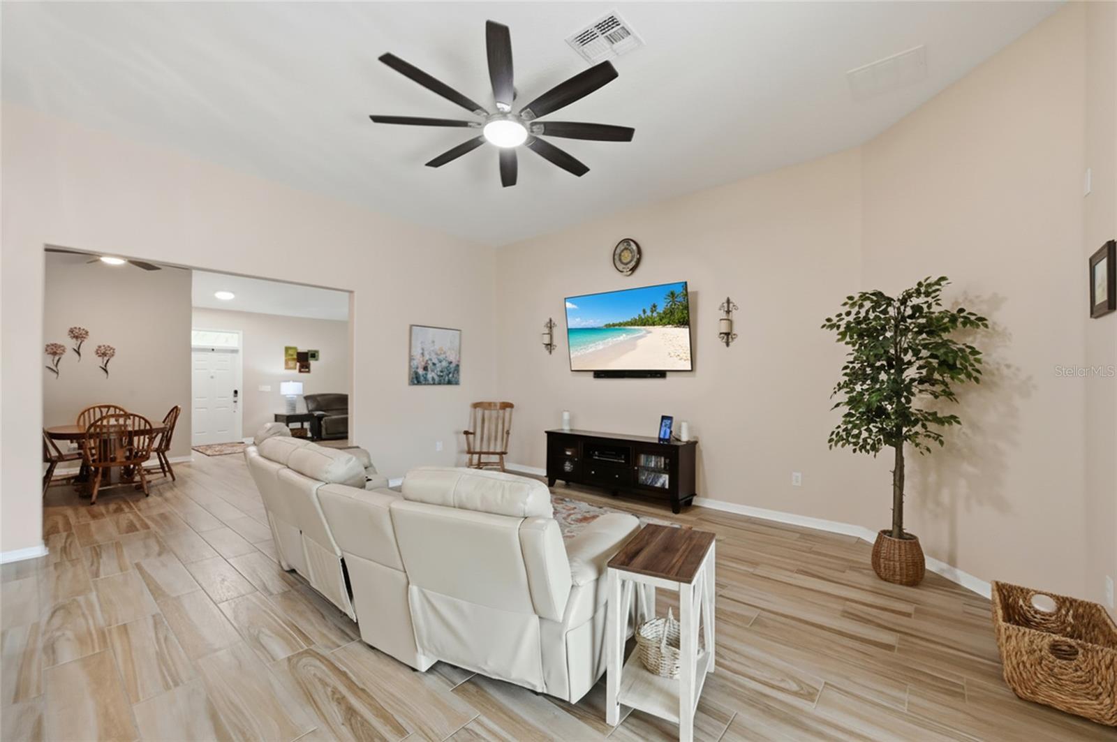 Image 54 of 77 For 10835 Carloway Hills Drive