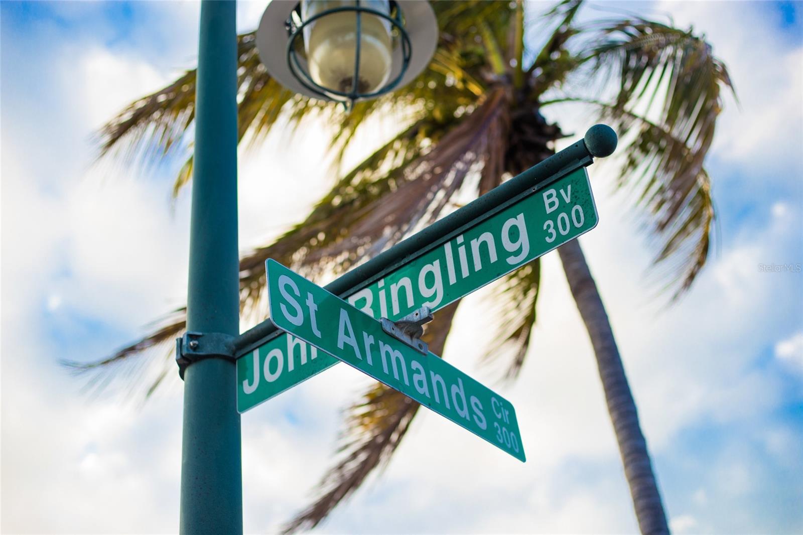 Image 64 of 66 For 1800 Benjamin Franklin Drive A1003