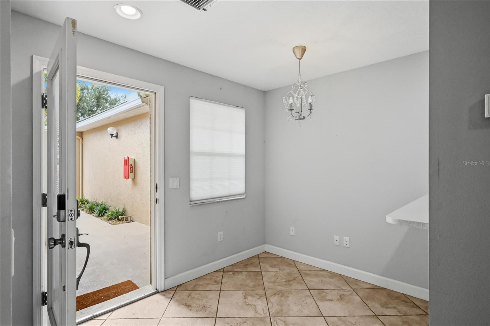 Image 11 of 57 For 6626 7th Avenue Circle W