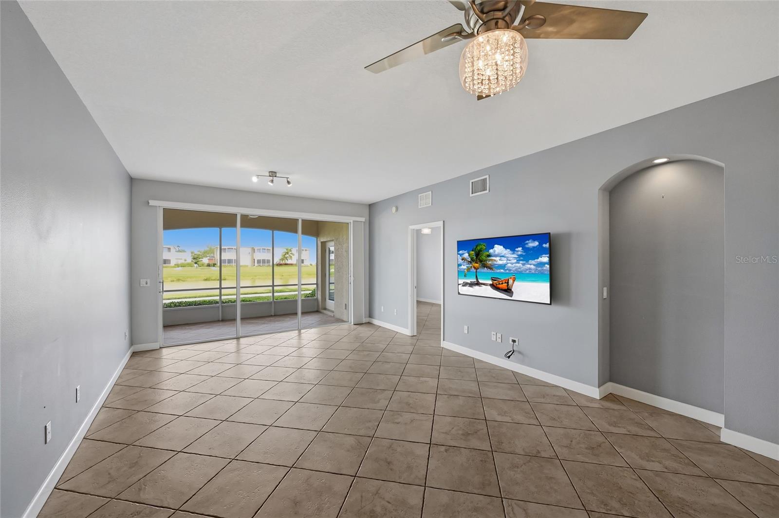 Image 16 of 57 For 6626 7th Avenue Circle W